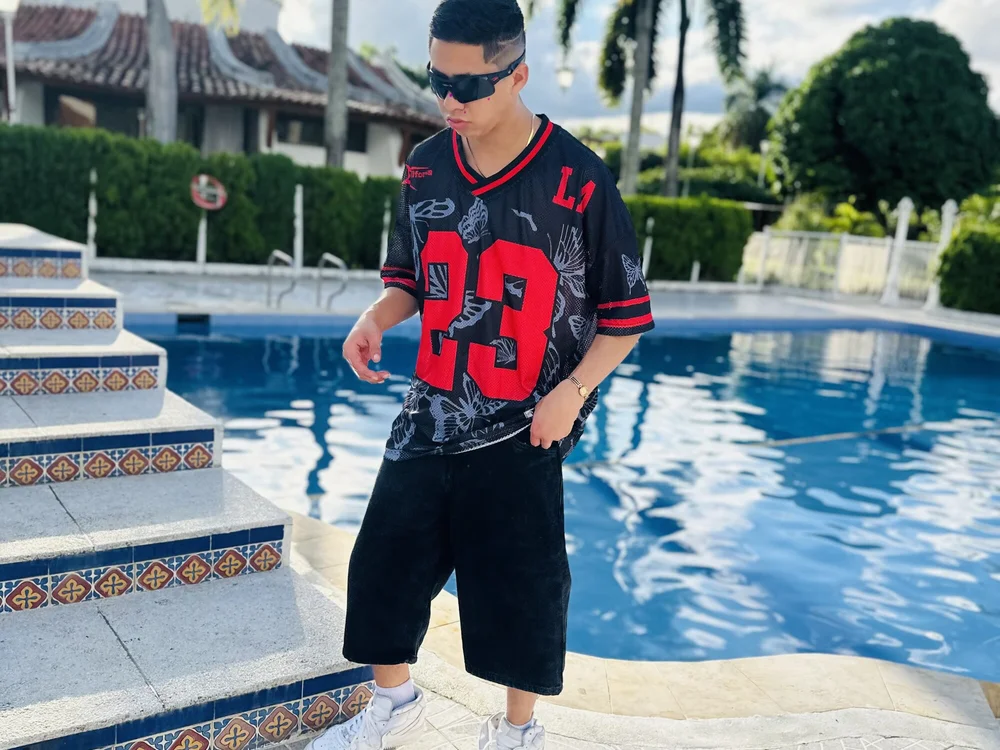 Esteban-marin – Stripchat webkamerás modell