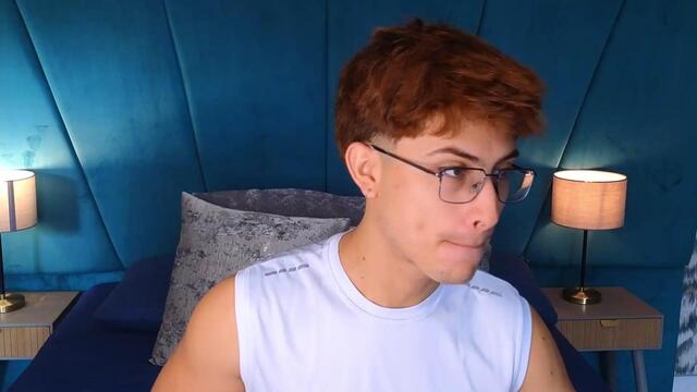 aaron-ez, μοντέλο webcam στο Flirt4Free