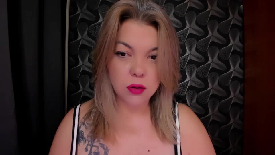 ladominatrice, webcam-malli (XloveCam): kuvat