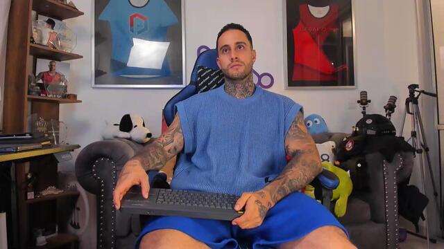 magic-mak, μοντέλο webcam στο Flirt4Free