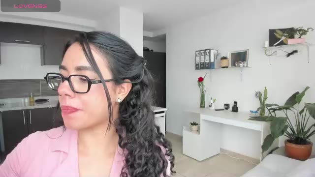 paulina_dossantos (Chaturbate): ảnh người mẫu webcam