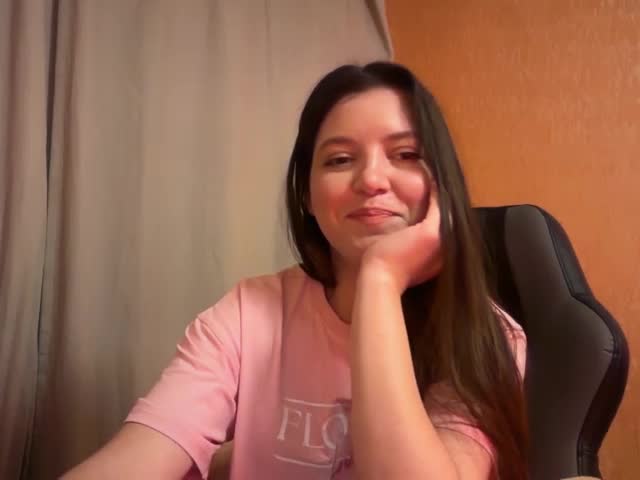 viktoriamost — XloveCam वेबकैम मॉडल: फ़ोटो