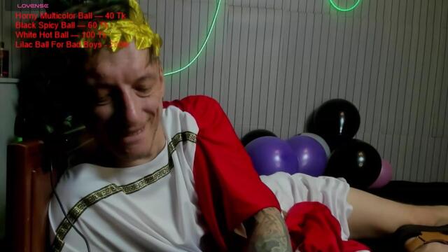 Preview photo of webcam model inked-james on Flirt4Free