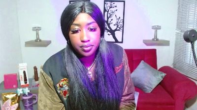 aylany_brunett, webcammodell på Cam4: bilder