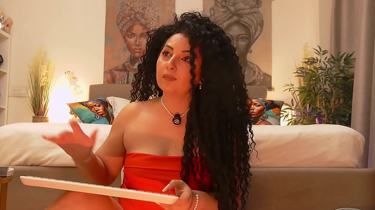 anissiateaser – XloveCam webkamerás modell