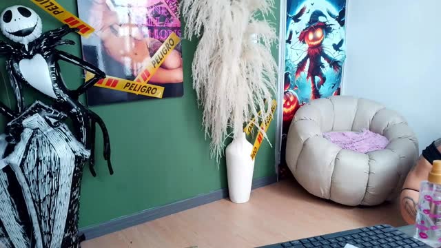 Preview photo of webcam model kazumii on XloveCam
