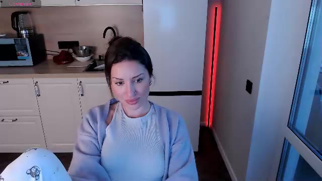 heaven_chloe, webcammodell på Chaturbate: bilder