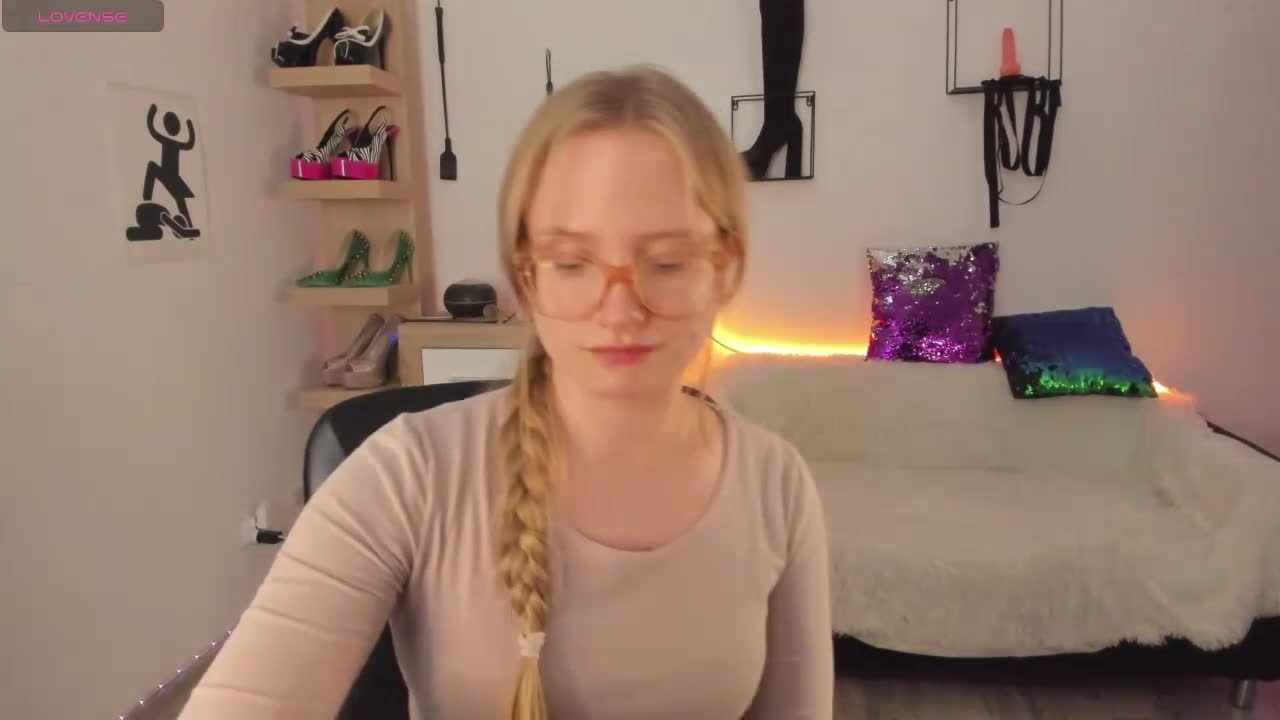 nancynaughtygim, webcam-malli (XloveCam): kuvat
