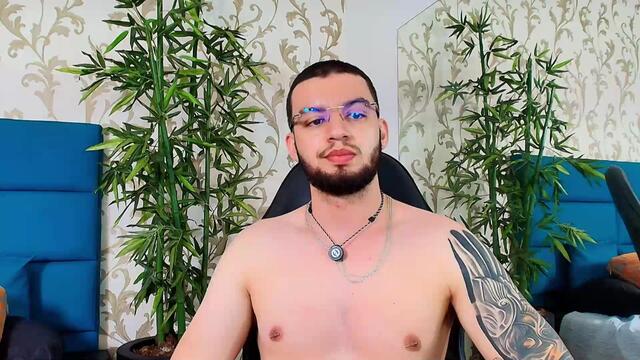 mikel-magnus, вебкам модел на Flirt4Free: слике