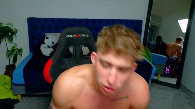 mikalai-zhuk, μοντέλο webcam στο Flirt4Free