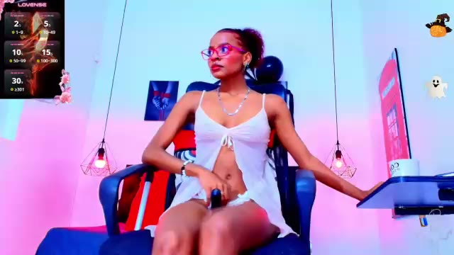 hilary_banks1, webcammodel på Chaturbate: fotos