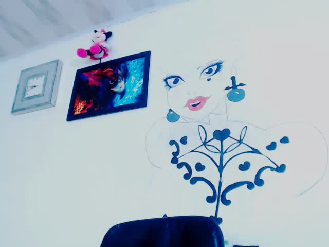 Preview photo of webcam model sexyhannad on XloveCam