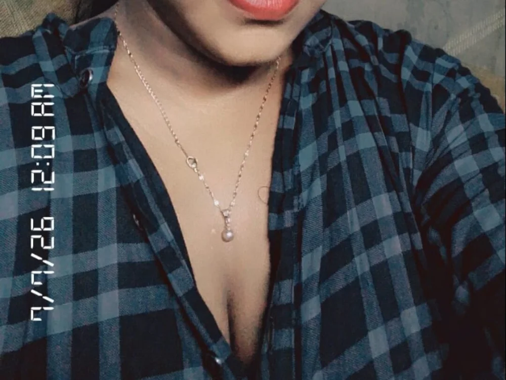 Nishi-25 – Stripchat webkamerás modell