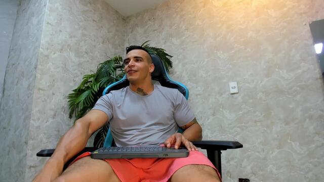 joseph-core – Webcam-Modell auf Flirt4Free