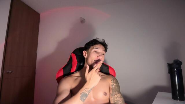 rafael-stonee — Flirt4Free वेबकैम मॉडल: फ़ोटो