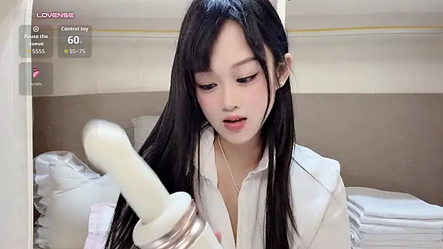 yueyue2003 (Stripchat): ảnh người mẫu webcam