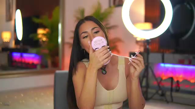 abbela_white, webcammodell på Chaturbate: bilder