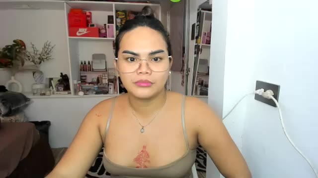 xxkylie_smithxx (Chaturbate): ảnh người mẫu webcam