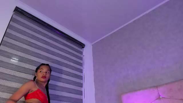 selenne__22 di Chaturbate: foto model webcam