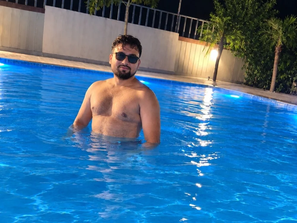 Preview photo of webcam model Muslim_Bull6969 on Stripchat