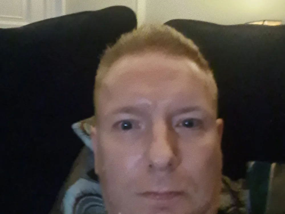 Howsu7777 di Stripchat: foto model webcam