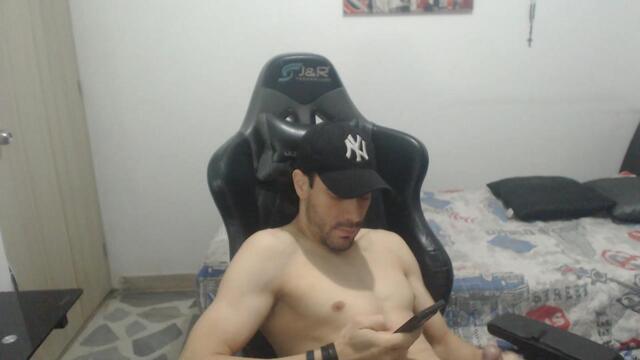 jusstin-i: عارضة كاميرا ويب على Flirt4Free
