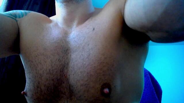 Фото вебкам-модели morttek на Flirt4Free