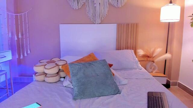 emily-beumont — Flirt4Free: ფოტოები და პროფილი