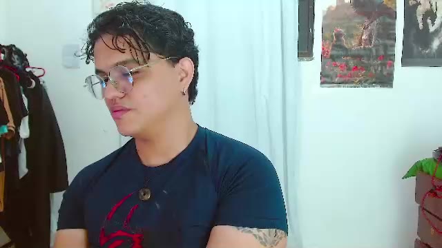 dan_blous — Chaturbate ওয়েবক্যাম মডেল: ছবি
