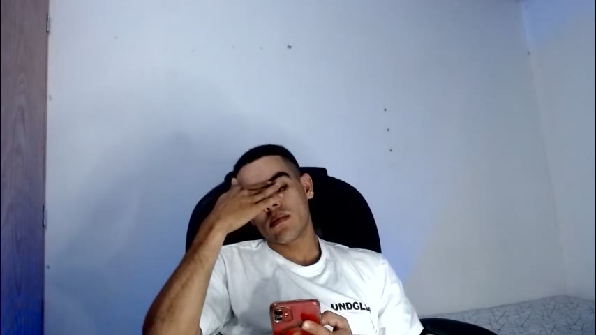 mikeescooth, modelo webcam de LiveJasmin: fotos