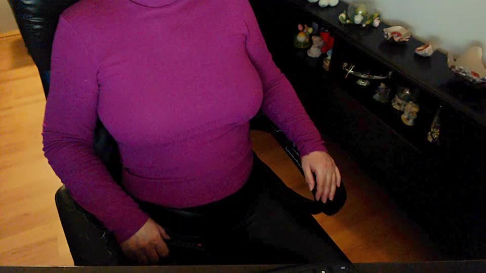 maturegoddess — XloveCam 直播模特：照片与资料