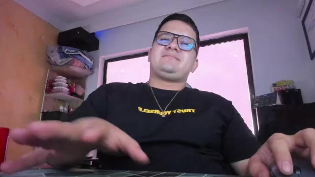 angel_foz ב-Chaturbate: תמונות ופרופיל