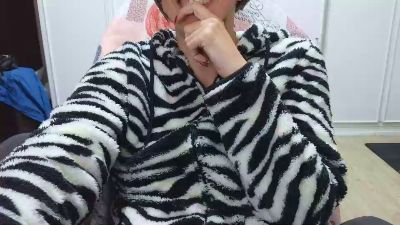 yaoibl (Cam4): fotod ja profiil