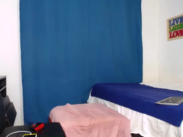 yensyangel บน XloveCam: รูปภาพและโปรไฟล์