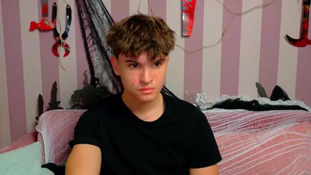 armand-bubka — Flirt4Free वेबकैम मॉडल: फ़ोटो