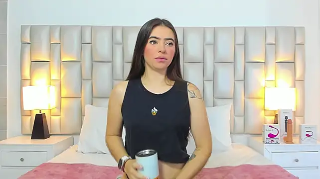 paola_katy_dicks, webcammodel op Stripchat: foto's
