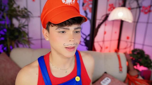 emiliano-sanchez ב-Flirt4Free: תמונות ופרופיל