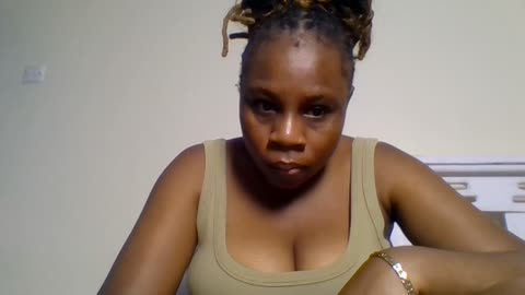 ebonitah – BongaCams webkamerás modell