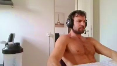 alpha_hunk — Cam4 वेबकैम मॉडल: फ़ोटो