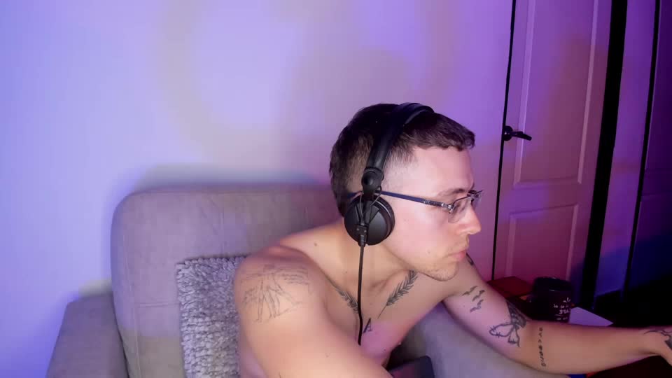 jamescoltt na XloveCam: fotky a profil
