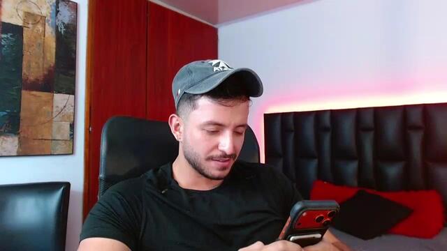 marcus-lafourt — Flirt4Free ওয়েবক্যাম মডেল: ছবি