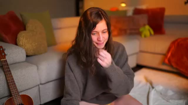 newchloe18 — Chaturbate वेबकैम मॉडल: फ़ोटो