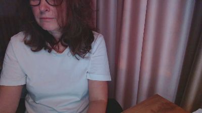 lauraoven: عارضة كاميرا ويب على Cam4
