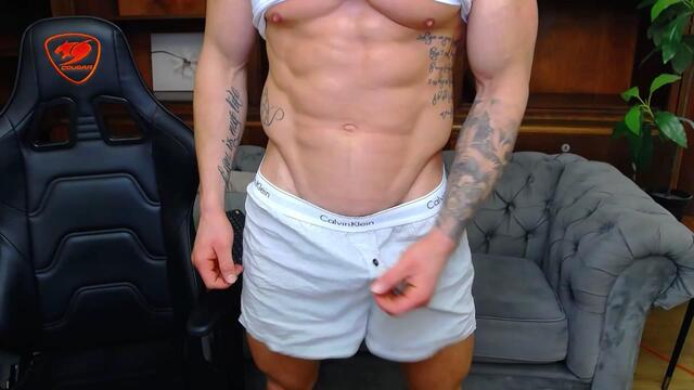 Preview photo of webcam model paul-morisette on Flirt4Free
