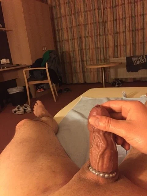 Фото вебкам-модели hot_and_dirty_cumshot на Stripchat
