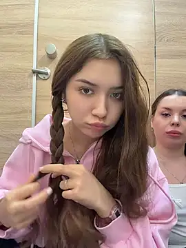 FlashTitsRoyal ב-Stripchat: תמונות ופרופיל