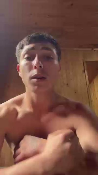 dotado6932 na Cam4: fotky a profil