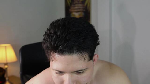 hazzan-velez – Flirt4Free webkamerás modell