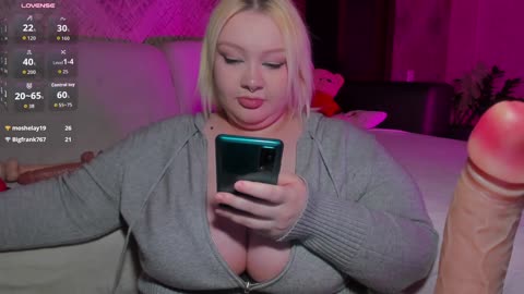 lilybell: عارضة كاميرا ويب على BongaCams