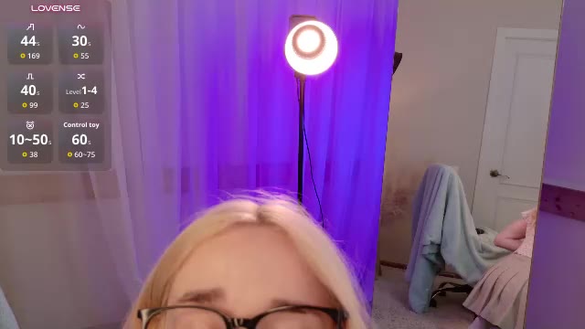 fancyamelia në Chaturbate: foto dhe profili